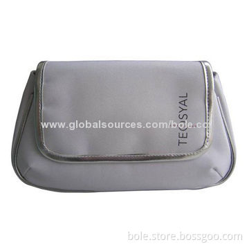 Cosmetic Bag, Made of Microfiber, Branded Design and Eco-friendly, Nice Workmanship